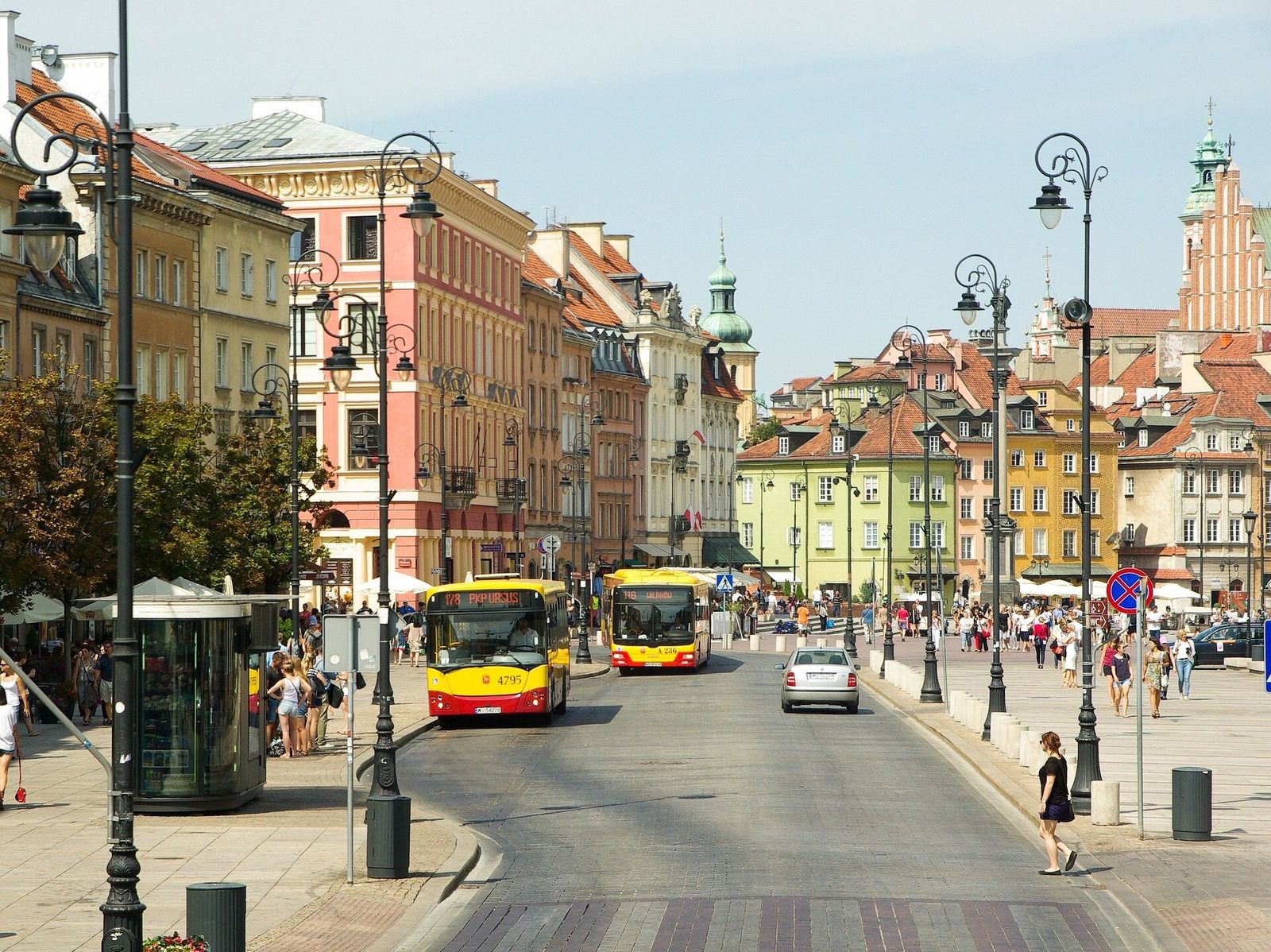 Car hire in Warsaw